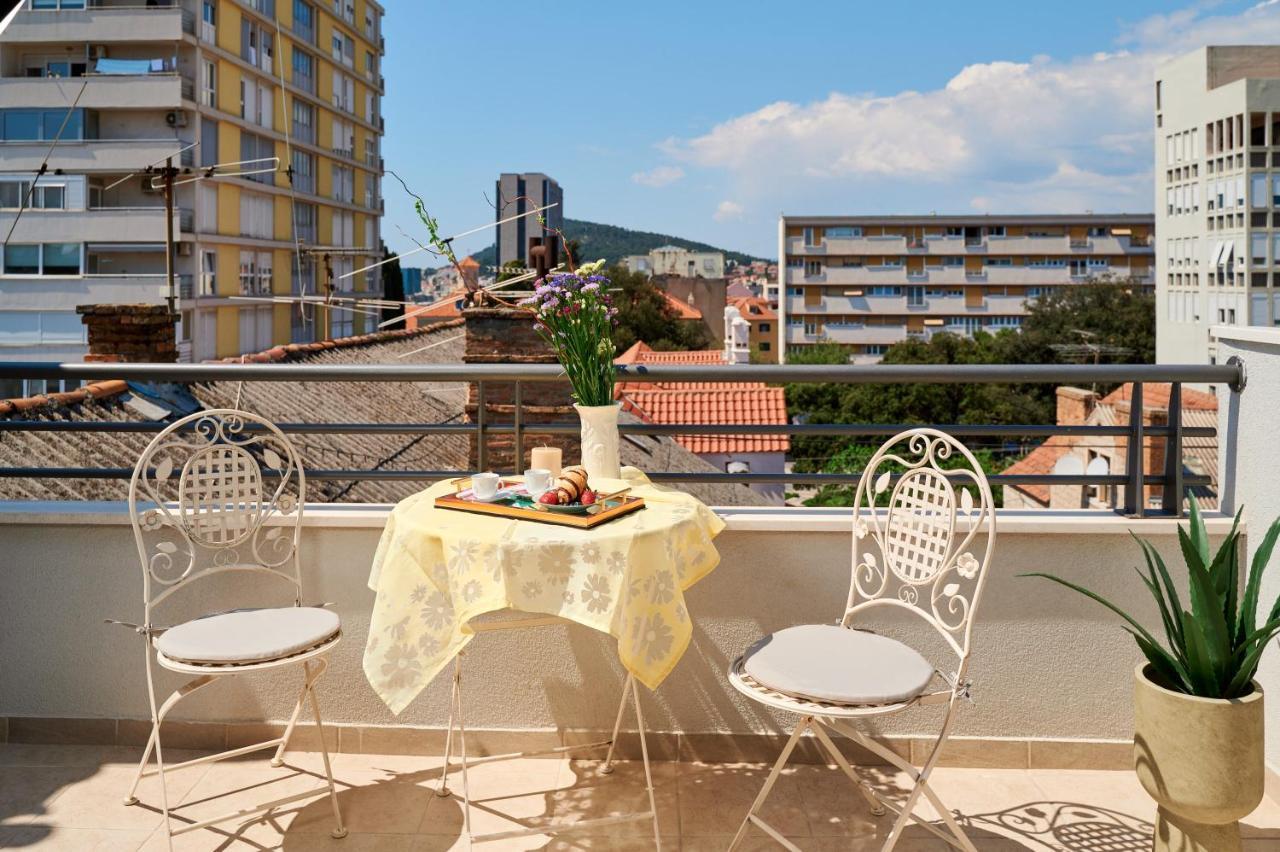 Modern & Spacious Rooftop Apartment With Natual Sunlight Split Ngoại thất bức ảnh
