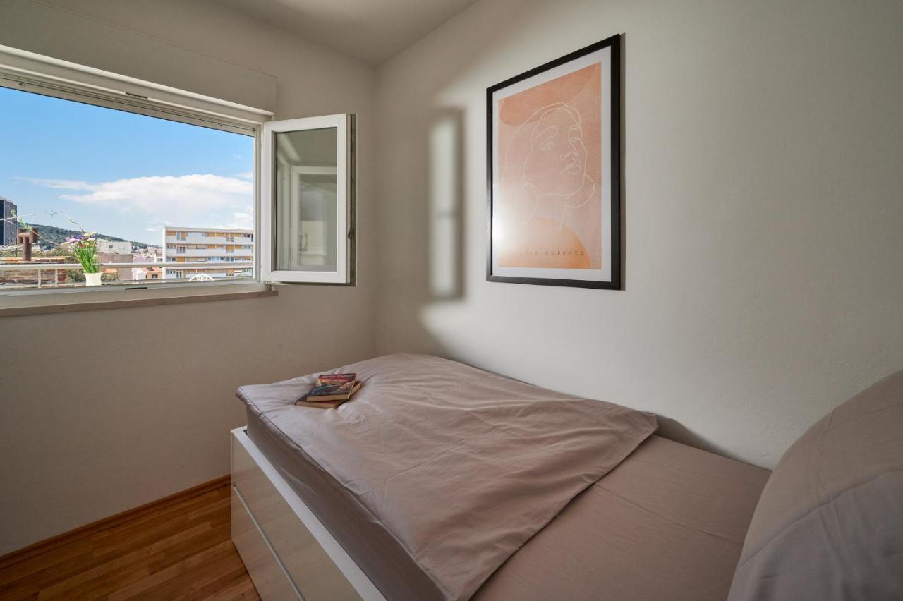 Modern & Spacious Rooftop Apartment With Natual Sunlight Split Ngoại thất bức ảnh